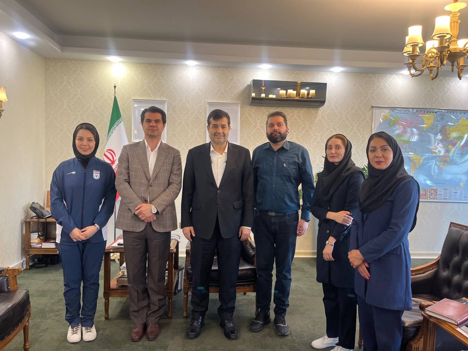 گام پیشگیرانه در مسیر المپیک ۲۰۲۶؛ ایمن‌سازی وزیر ورزش توسط تیم تخصصی مرکز بهداشت غرب تهران انجام شد.